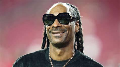 Snoop Dogg critica filme infantil Lightyear por cena LGBTQIA+: ‘Meu neto ficou confuso. Agora eu tenho medo de ir ao cinema’