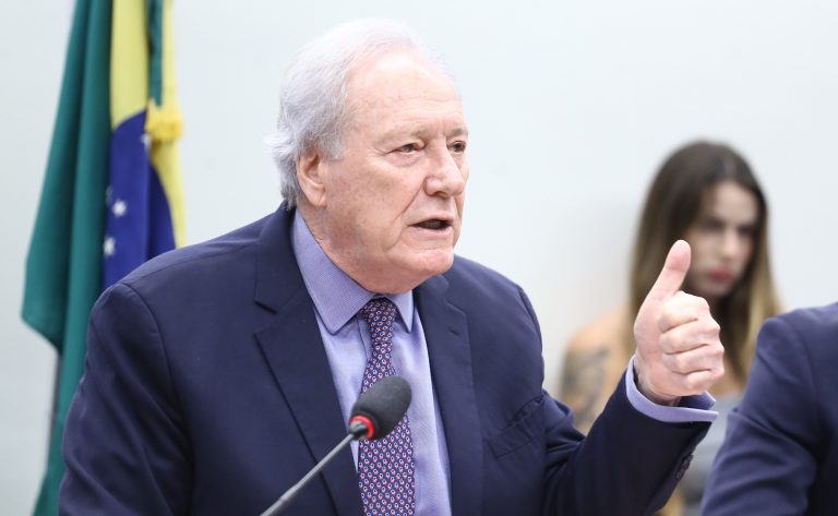 Comissão especial debate PEC da Segurança Pública com o ministro da Justiça