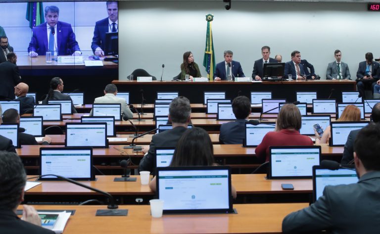 Comissão Mista de Orçamento conclui votação dos 16 relatórios setoriais